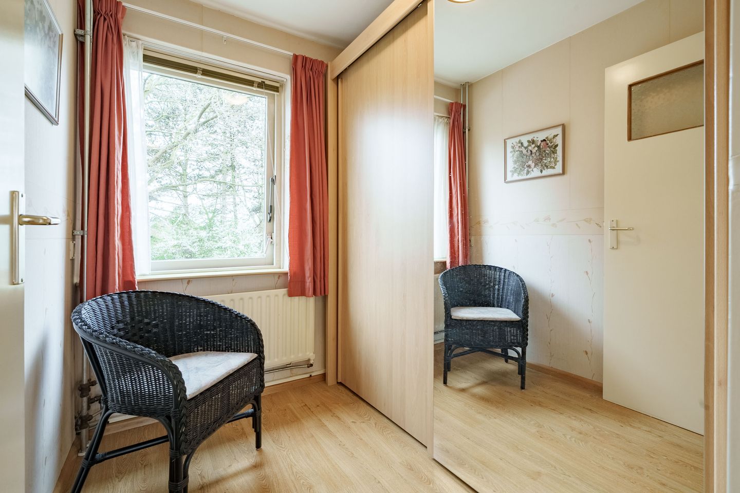 Photo 14 of Burg. de Geerplantsoen 9