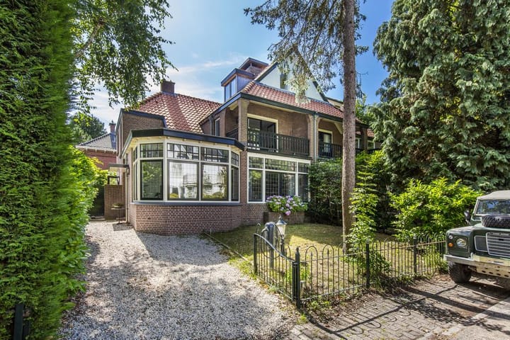 Graaf Florislaan 11