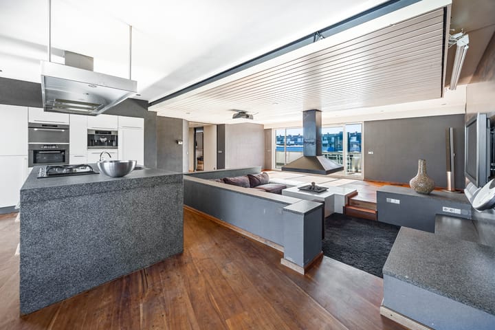 Foto 16 van Van Hallstraat 32