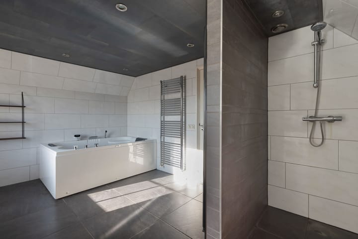 Photo 38 of Henric de Cranestraat 128