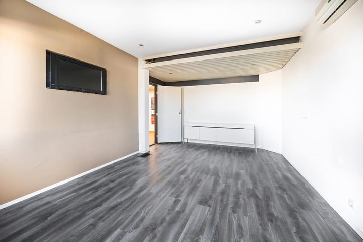 Foto 33 van Van Hallstraat 32