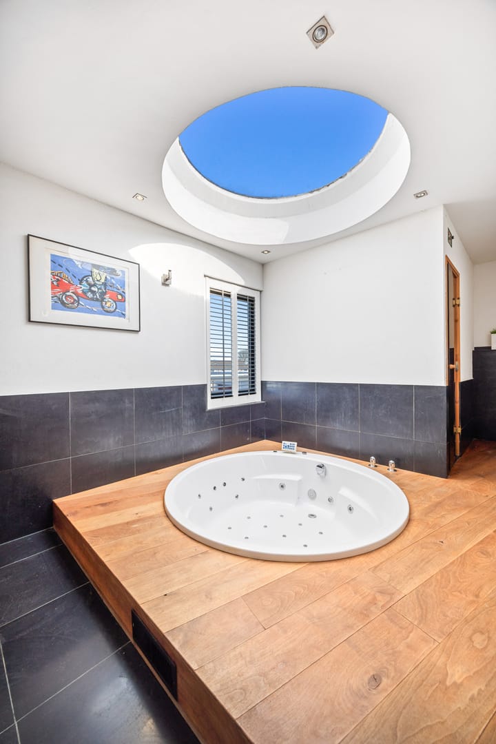 Foto 36 van Van Hallstraat 32