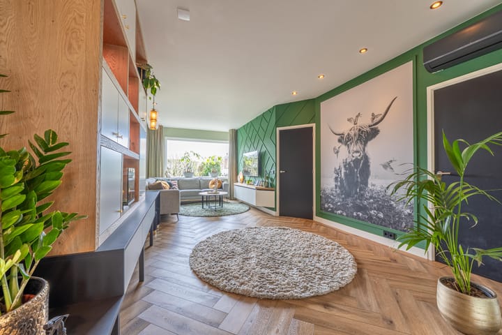 Photo 12 of J.D. van Leeuwenstraat 22