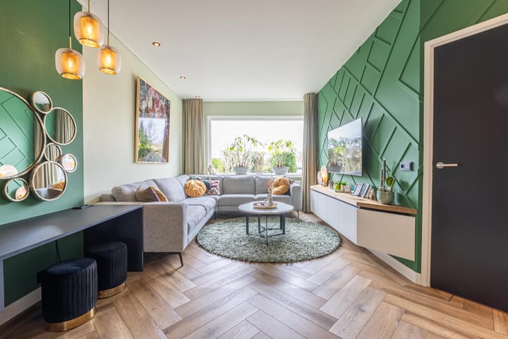 Photo 13 of J.D. van Leeuwenstraat 22