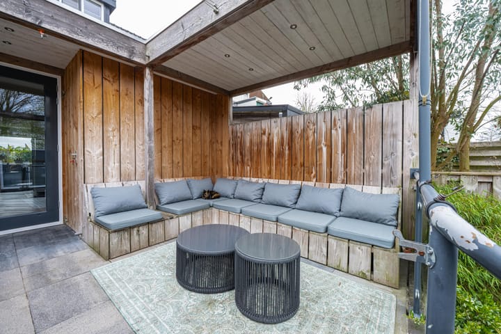 Photo 30 of J.D. van Leeuwenstraat 22