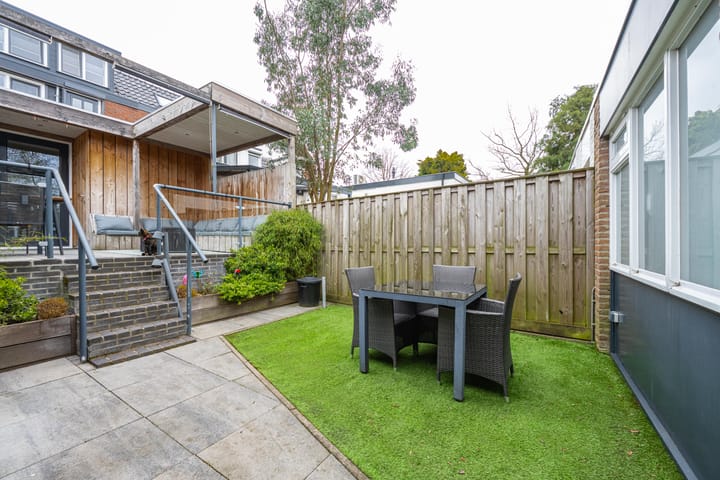 Photo 32 of J.D. van Leeuwenstraat 22