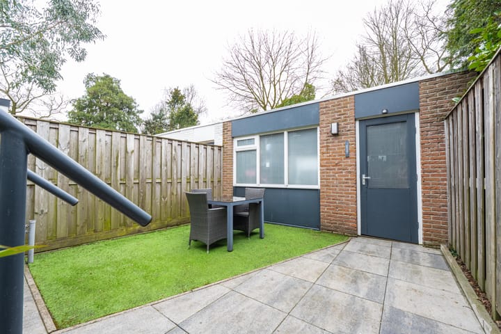 Photo 33 of J.D. van Leeuwenstraat 22