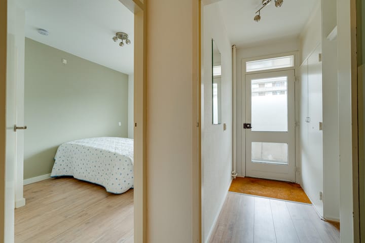 Foto 13 van Aert van Neslaan 242