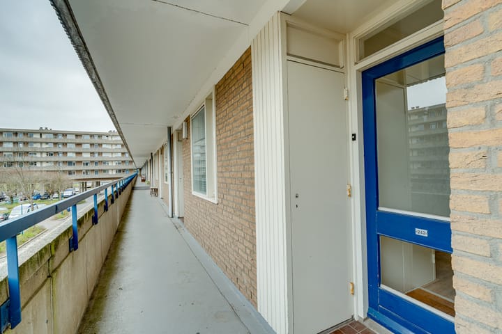 Foto 21 van Aert van Neslaan 242