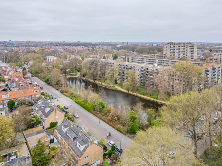 Foto 33 van Aert van Neslaan 242