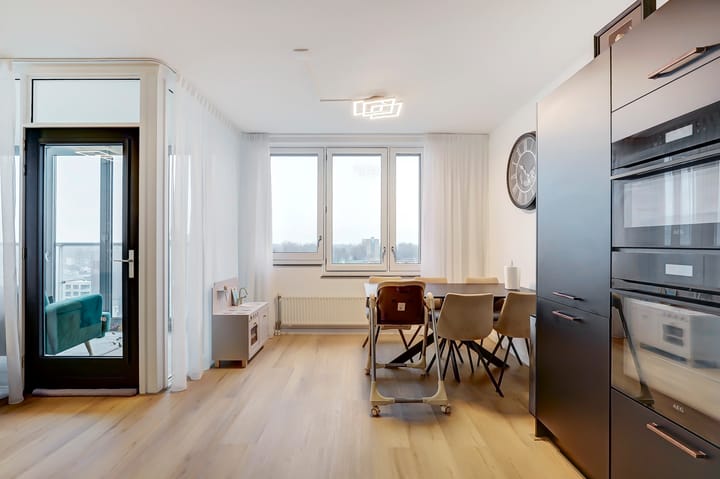 Foto 11 van Maarten Harpertsz. Trompweg 122