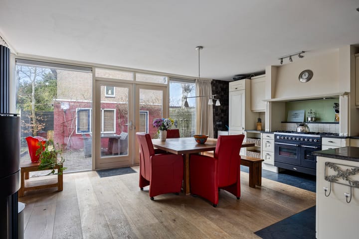 Photo 10 of Elzenstraat 73