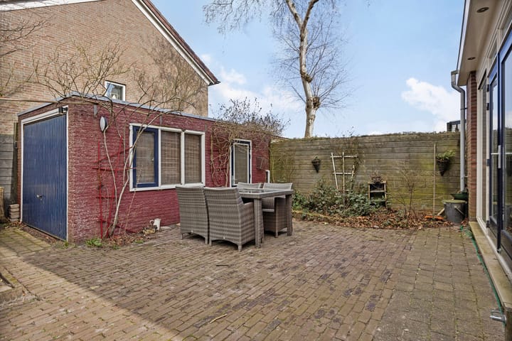 Photo 17 of Elzenstraat 73