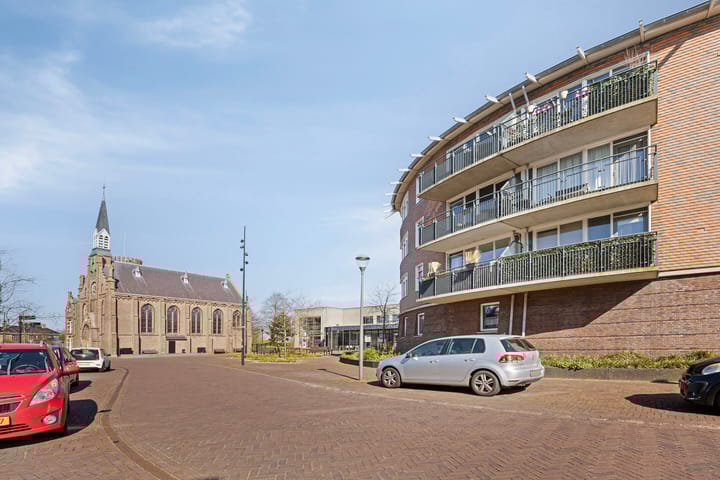 Foto 2 van Opzoomerlaan 84