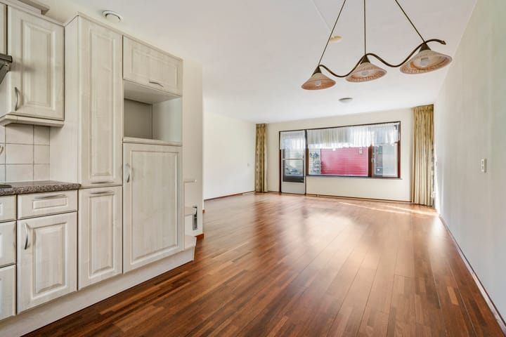 Photo 8 of Willem Gertenbachstraat 32