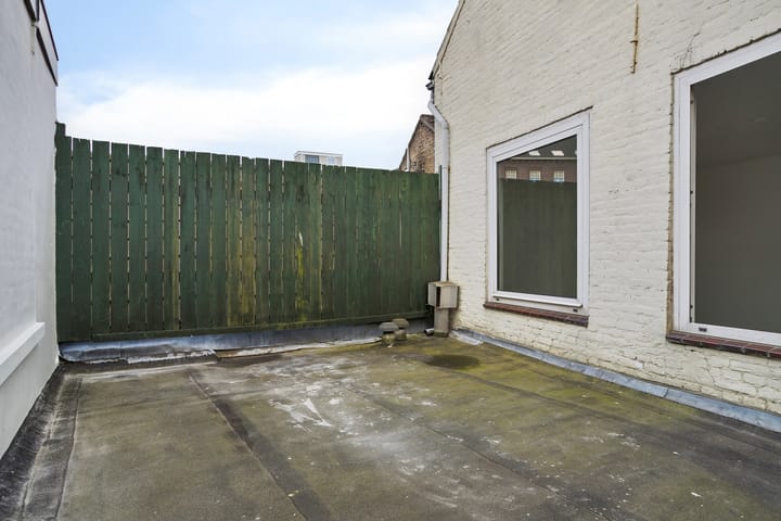 Photo 35 of Fenkelstraat 10-A