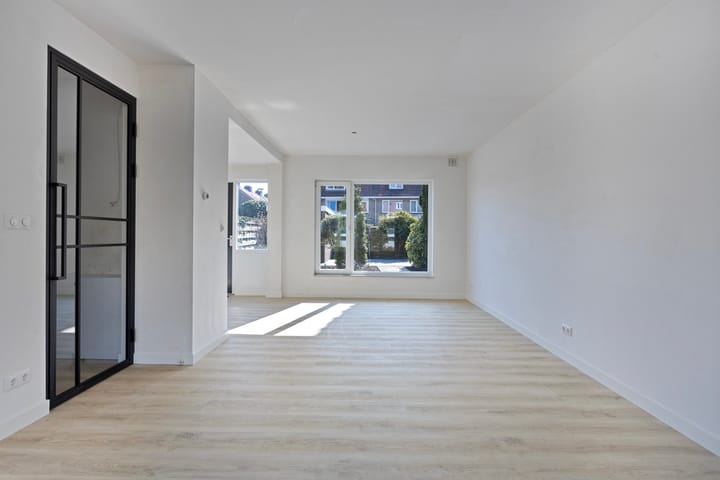 Photo 7 of Richard Holstraat 14