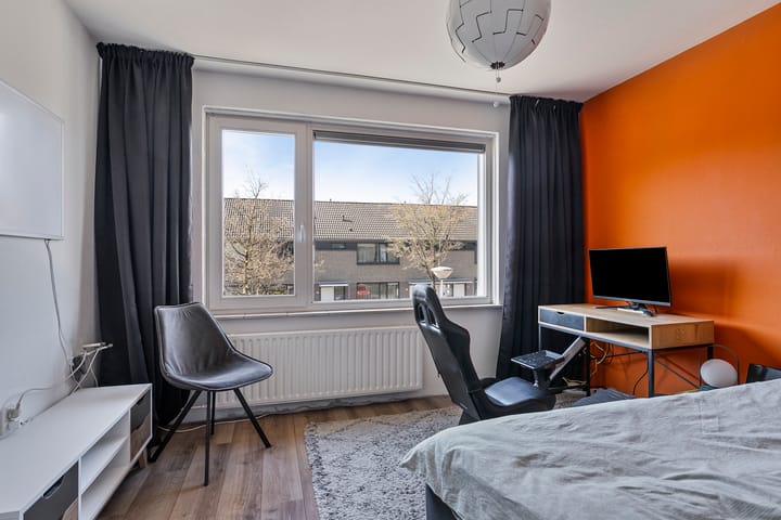 Foto 14 van Avondroodstraat 15