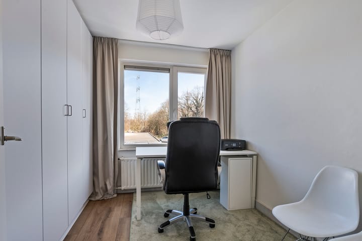 Foto 16 van Avondroodstraat 15