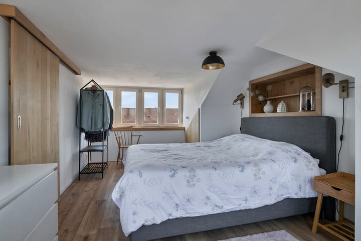 Foto 19 van Avondroodstraat 15