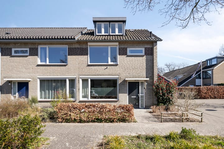 Foto 30 van Avondroodstraat 15