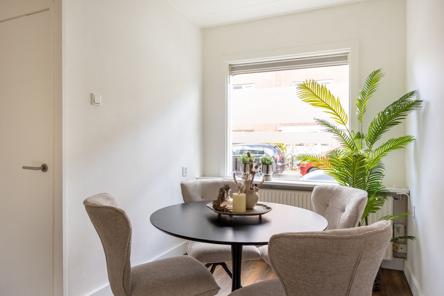 Photo 4 of Menadostraat 24