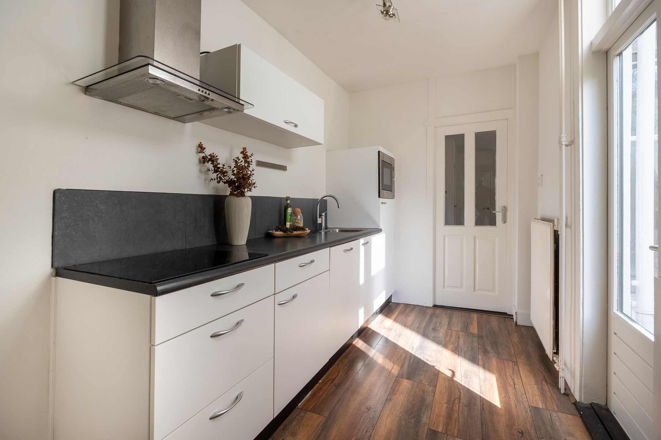 Photo 12 of Menadostraat 24