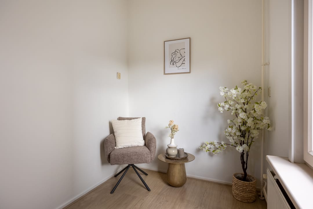 Photo 28 of Menadostraat 24