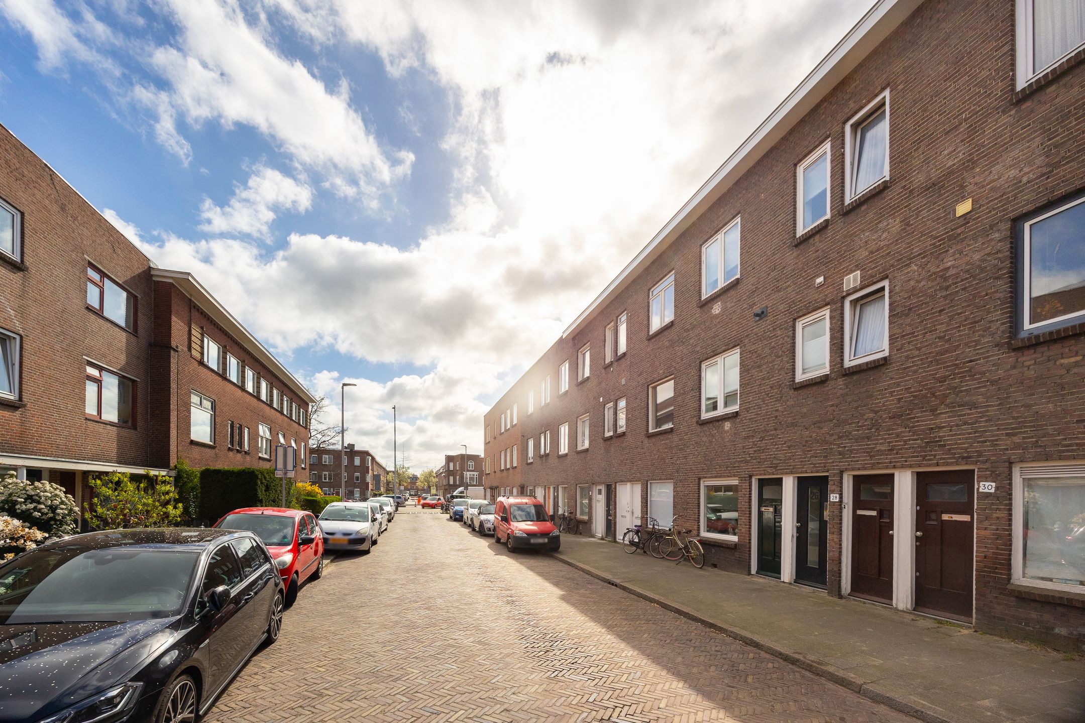 Photo 33 of Menadostraat 24