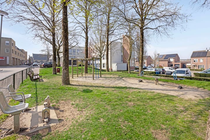 Foto 47 van van Eynattenstraat 7