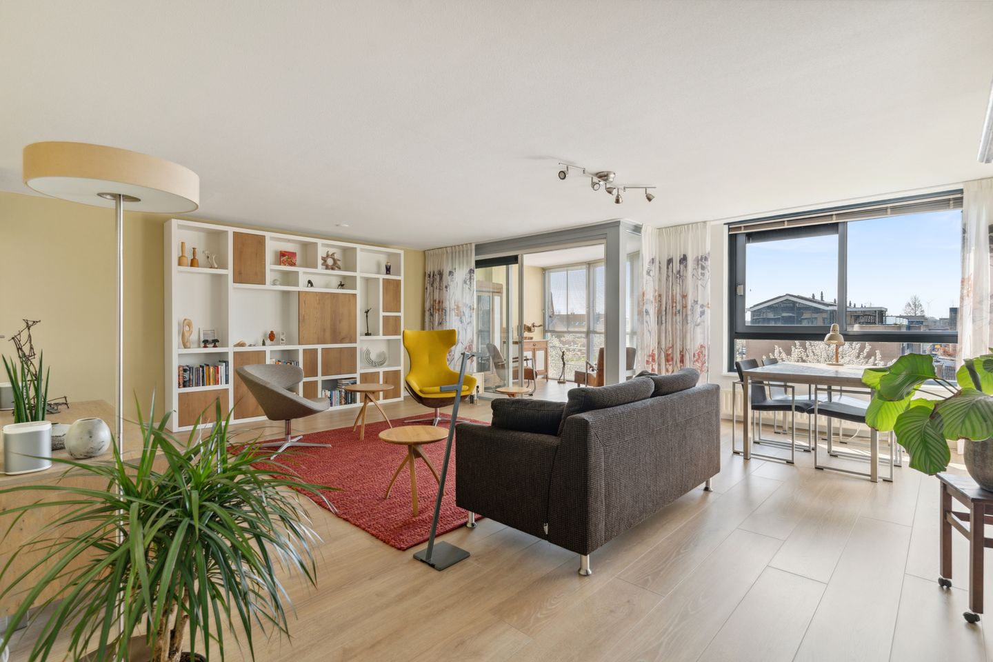 Foto 10 van Serenadelaan 111