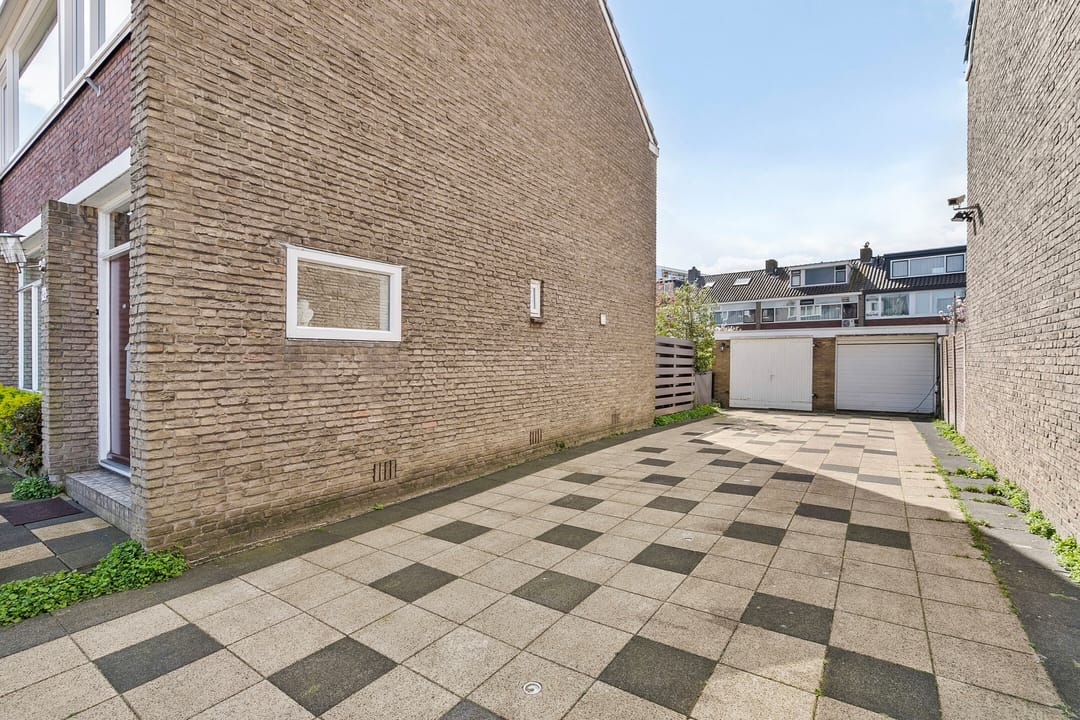 Photo 2 of Adriaan Banckertstraat 96