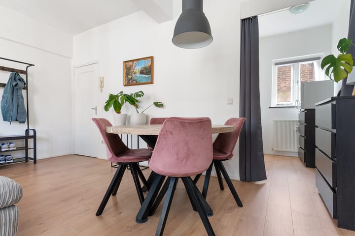 Foto 9 van Plein 1944 30-A