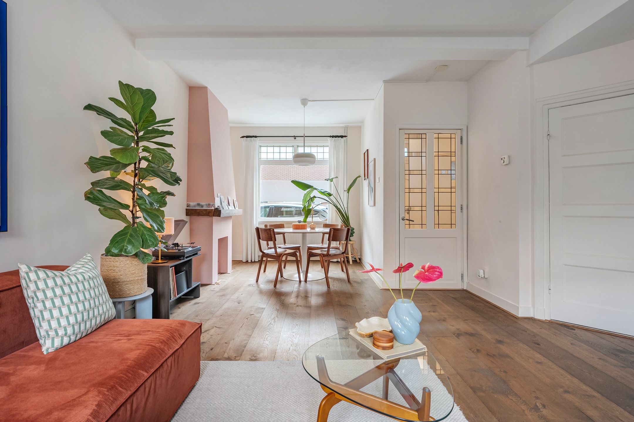 Photo 12 of Borneostraat 30