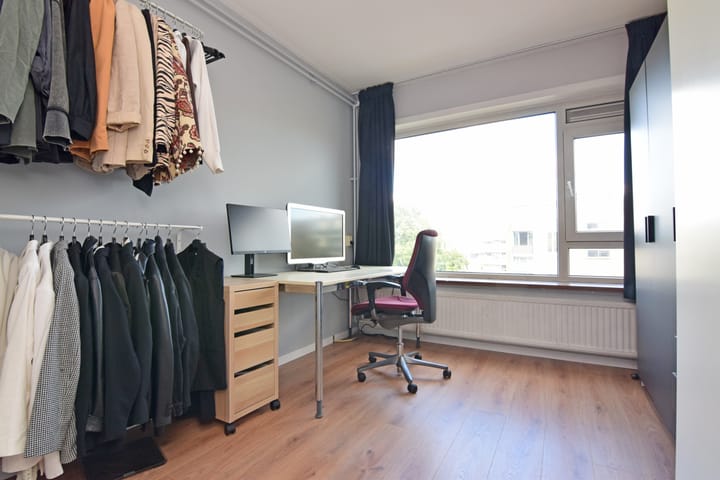 Foto 16 van Adenauerlaan 43