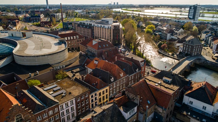 Foto 44 van Brugstraat 13-B