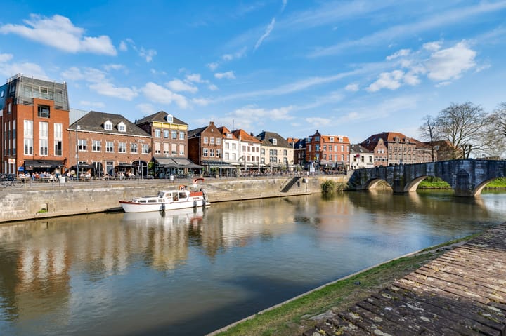 Foto 47 van Brugstraat 13-B