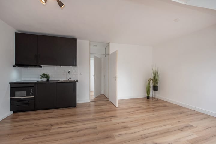 Photo 9 of Dirklangenstraat 98-C