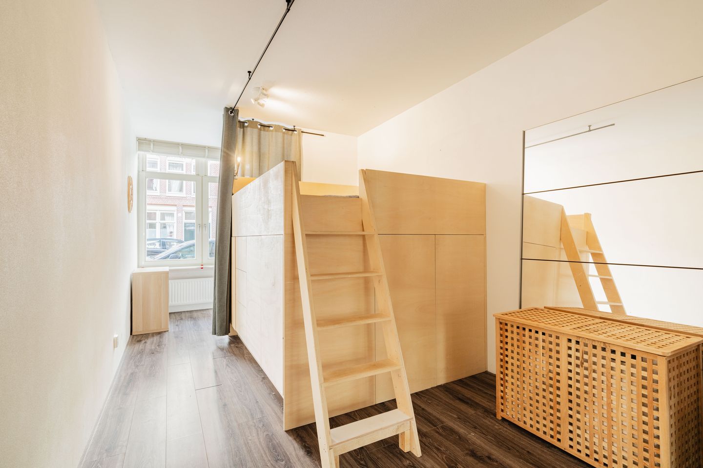 Photo 4 of Van Hogendorpstraat 145-H