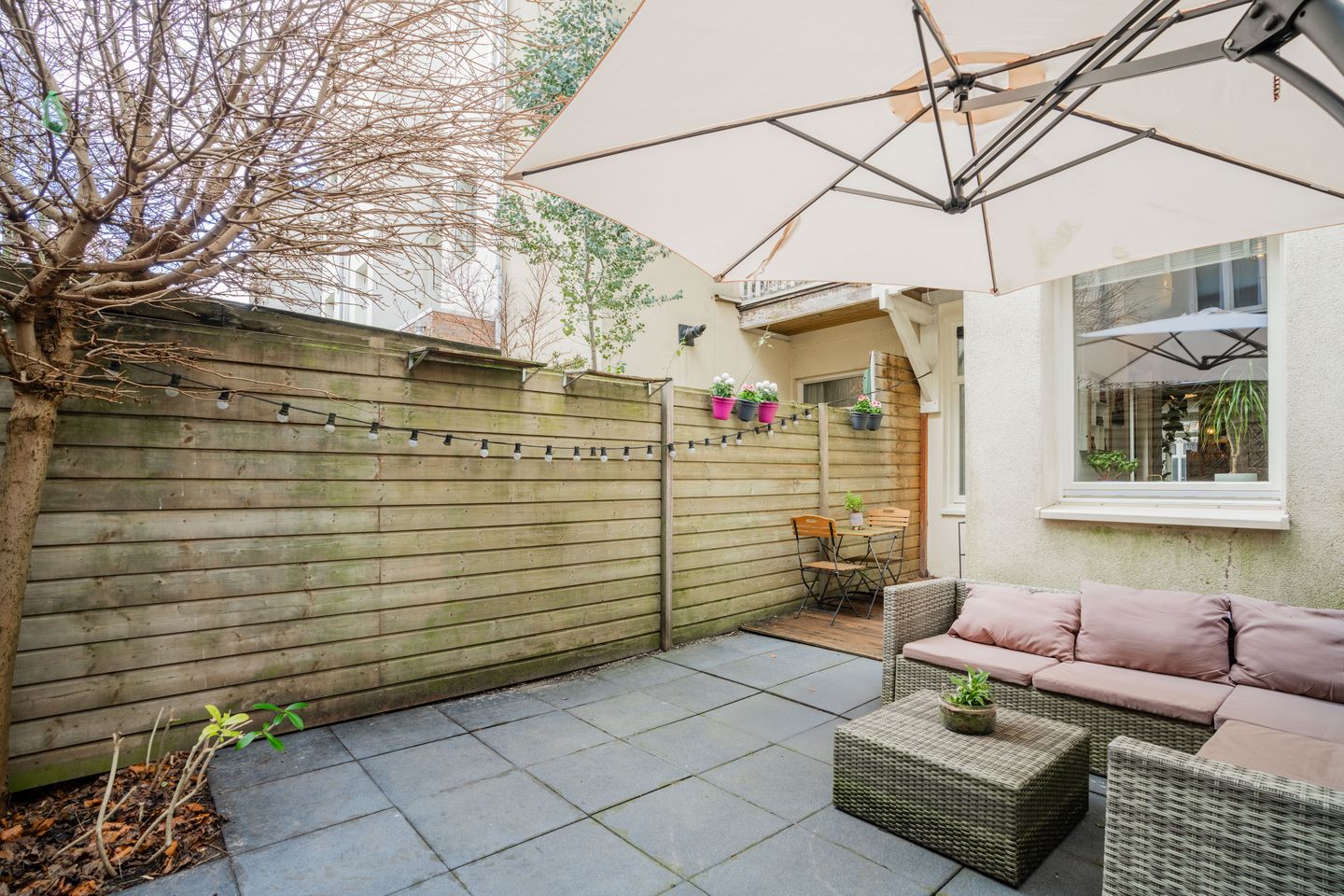 Photo 10 of Van Hogendorpstraat 145-H