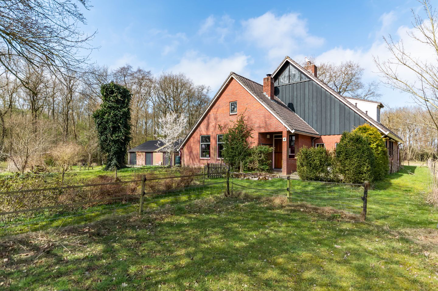 Foto 1 van Melkweg 4