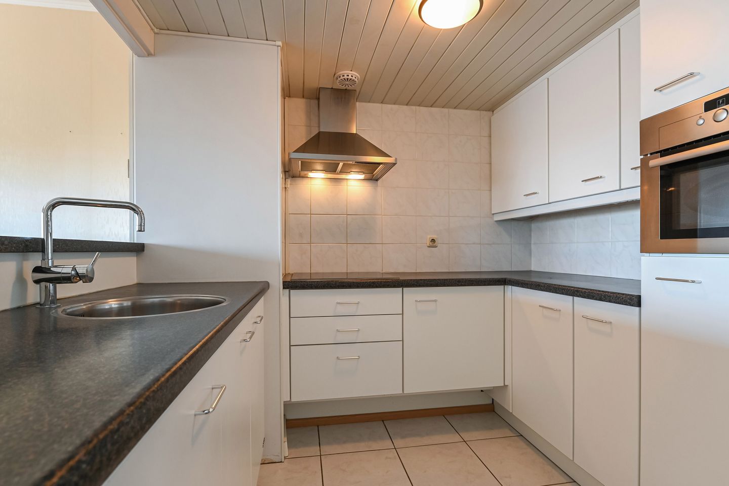 Foto 14 van Dr H. Colijnlaan 6-F154