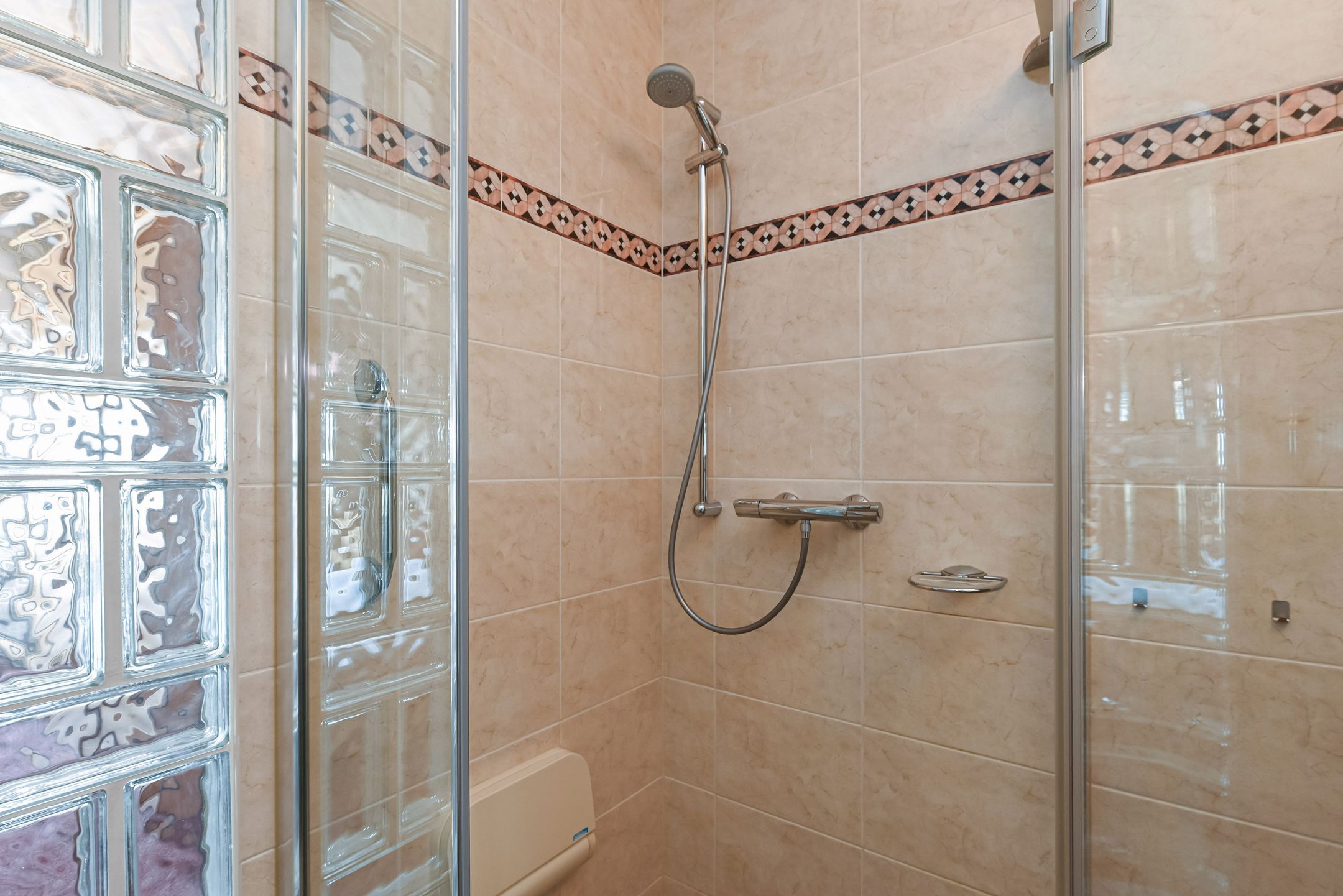 Foto 24 van Dr H. Colijnlaan 6-F154