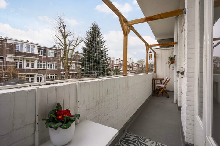 Foto 28 van Perenstraat 138