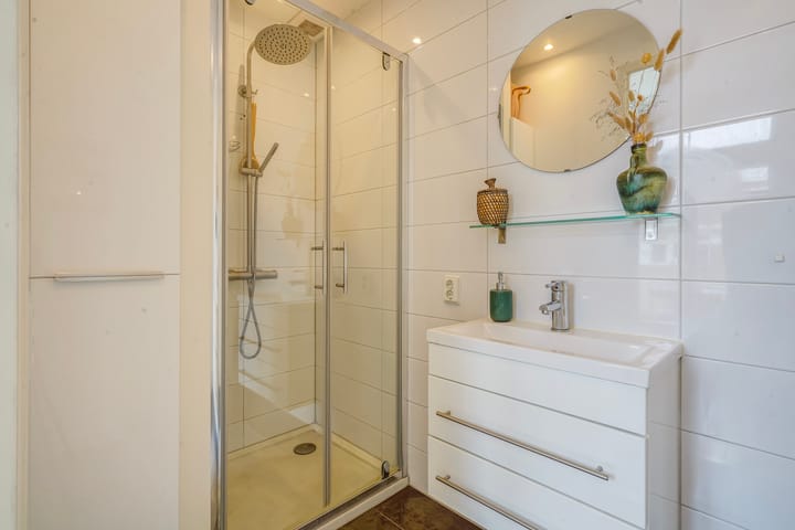 Foto 31 van Perenstraat 138