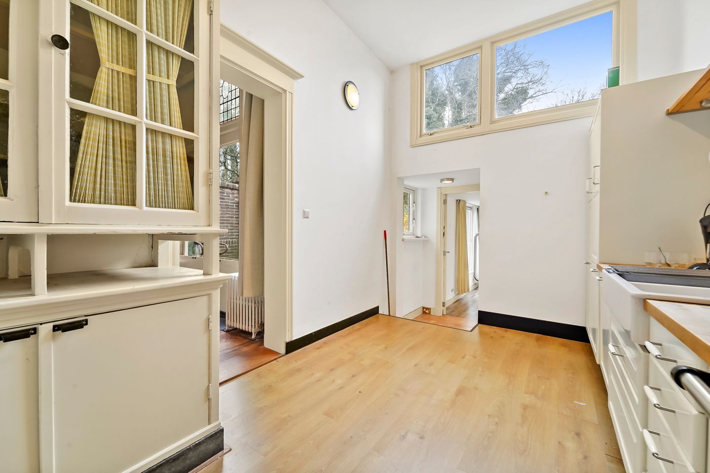 Foto 14 van Helmstraat 10