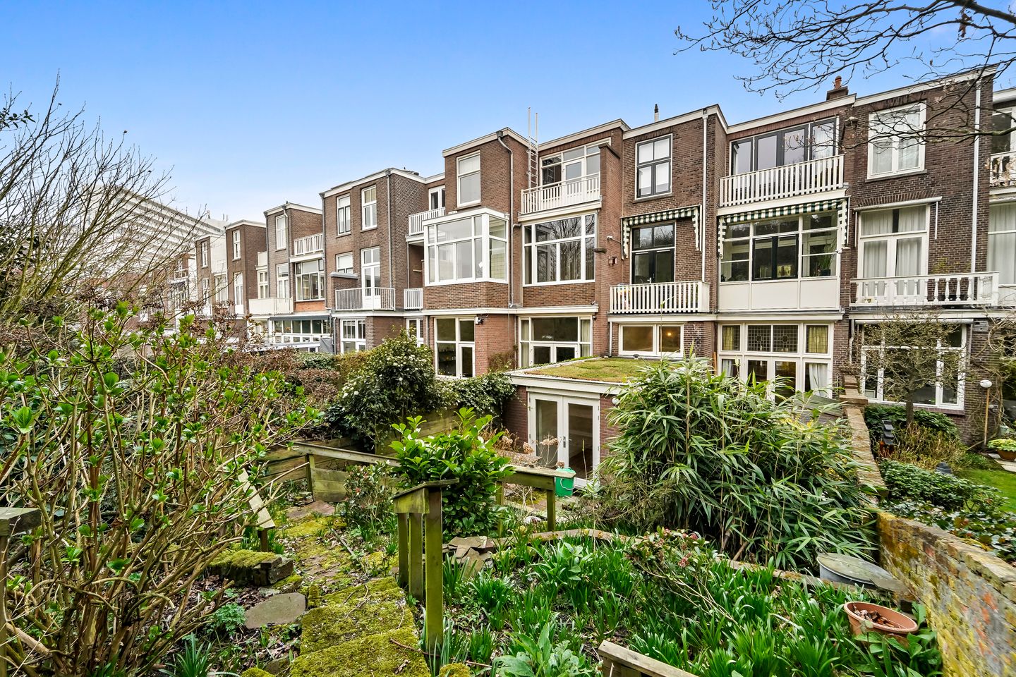 Foto 25 van Helmstraat 10