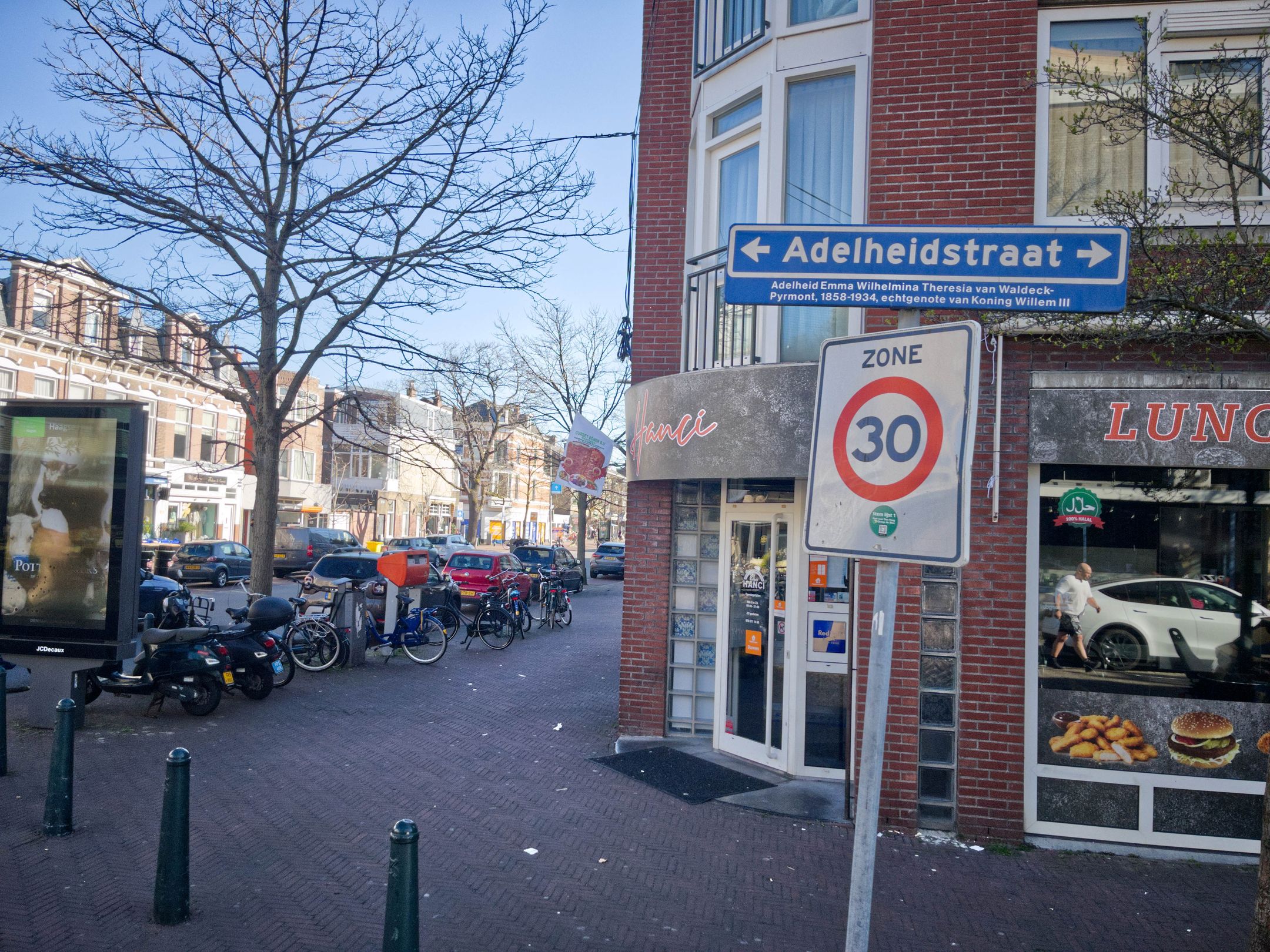 Photo 48 of Adelheidstraat 62
