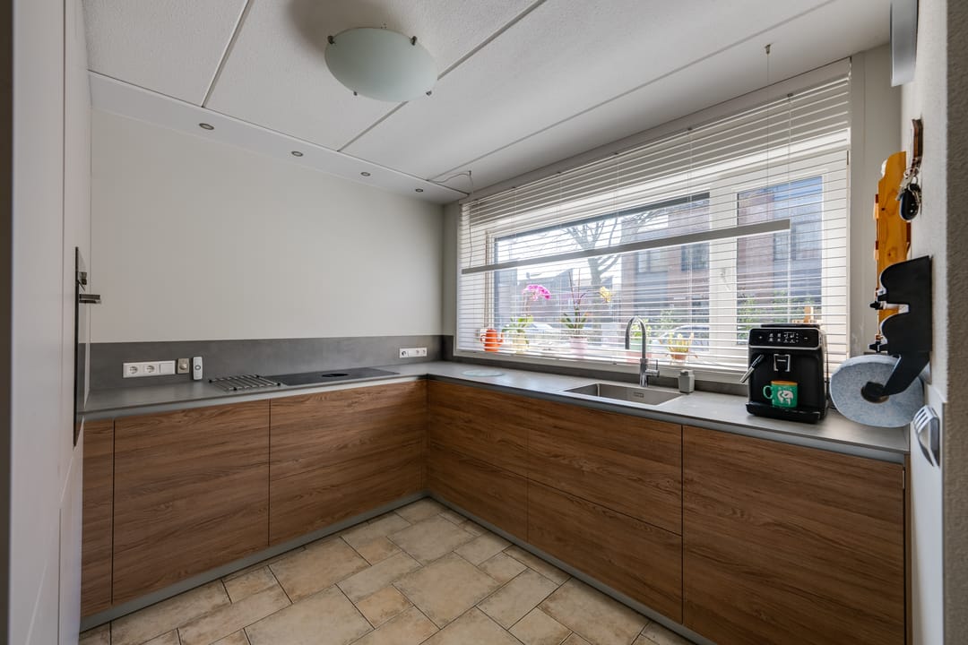 Foto 2 van Suze Groenewegstraat 24