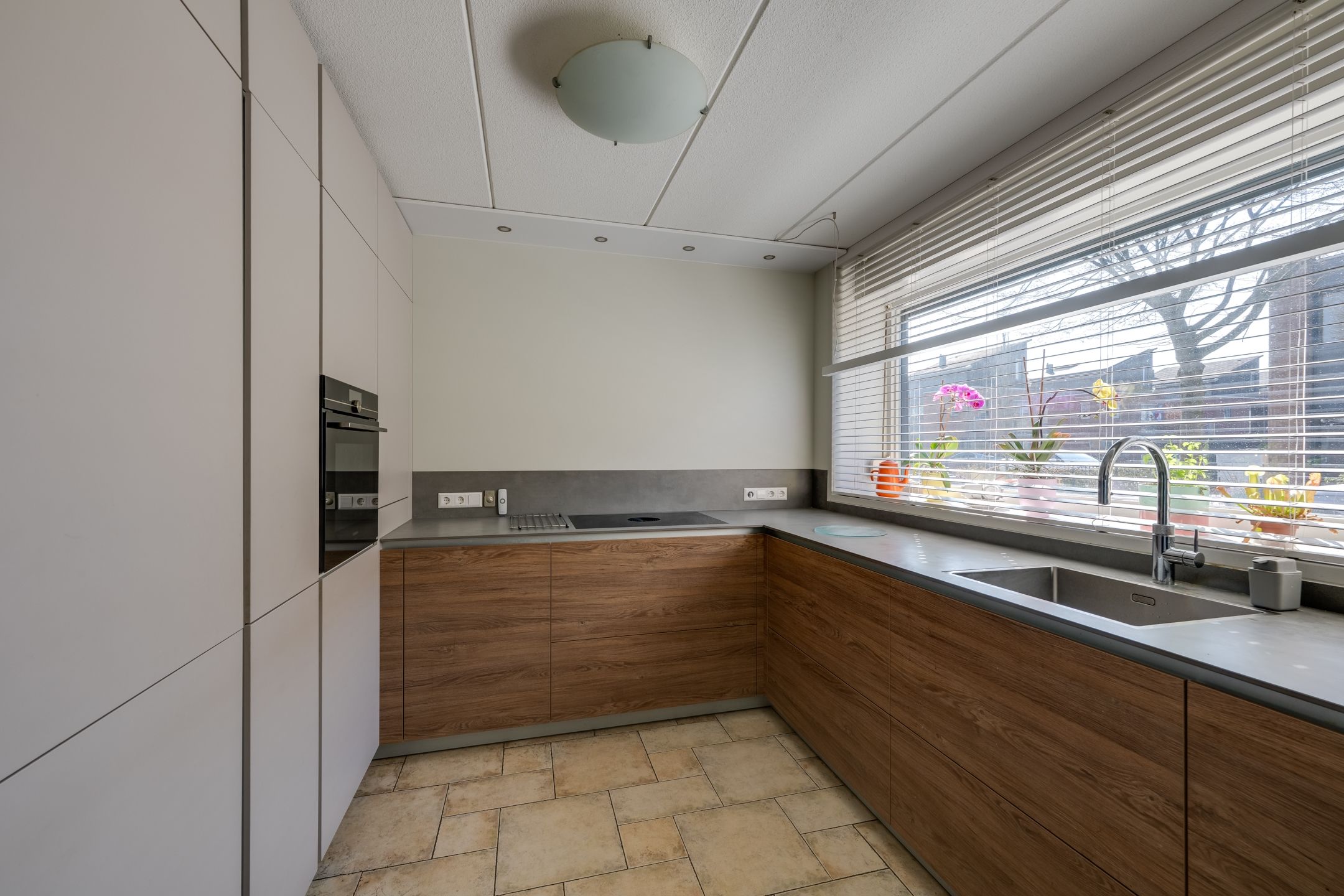 Foto 15 van Suze Groenewegstraat 24